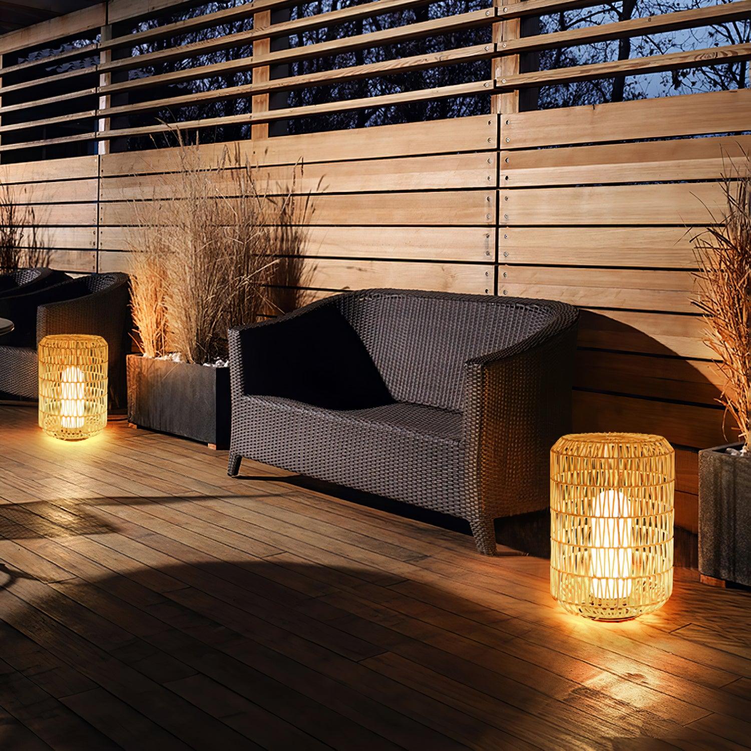 Oliver Vintage Outdoor Lighting-Neutral Decor