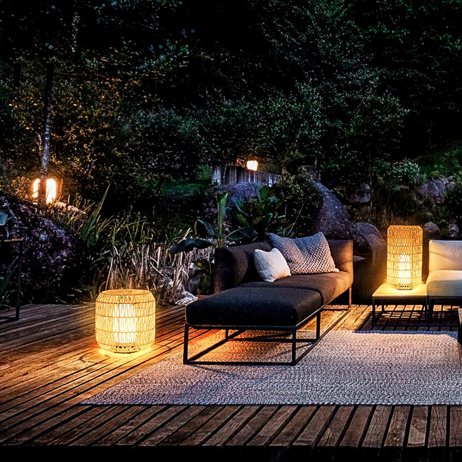 Oliver Vintage Outdoor Lighting-Neutral Decor