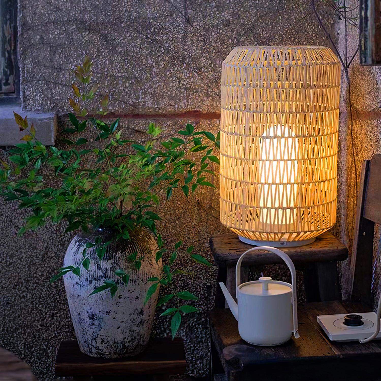 Oliver Vintage Outdoor Lighting-Neutral Decor