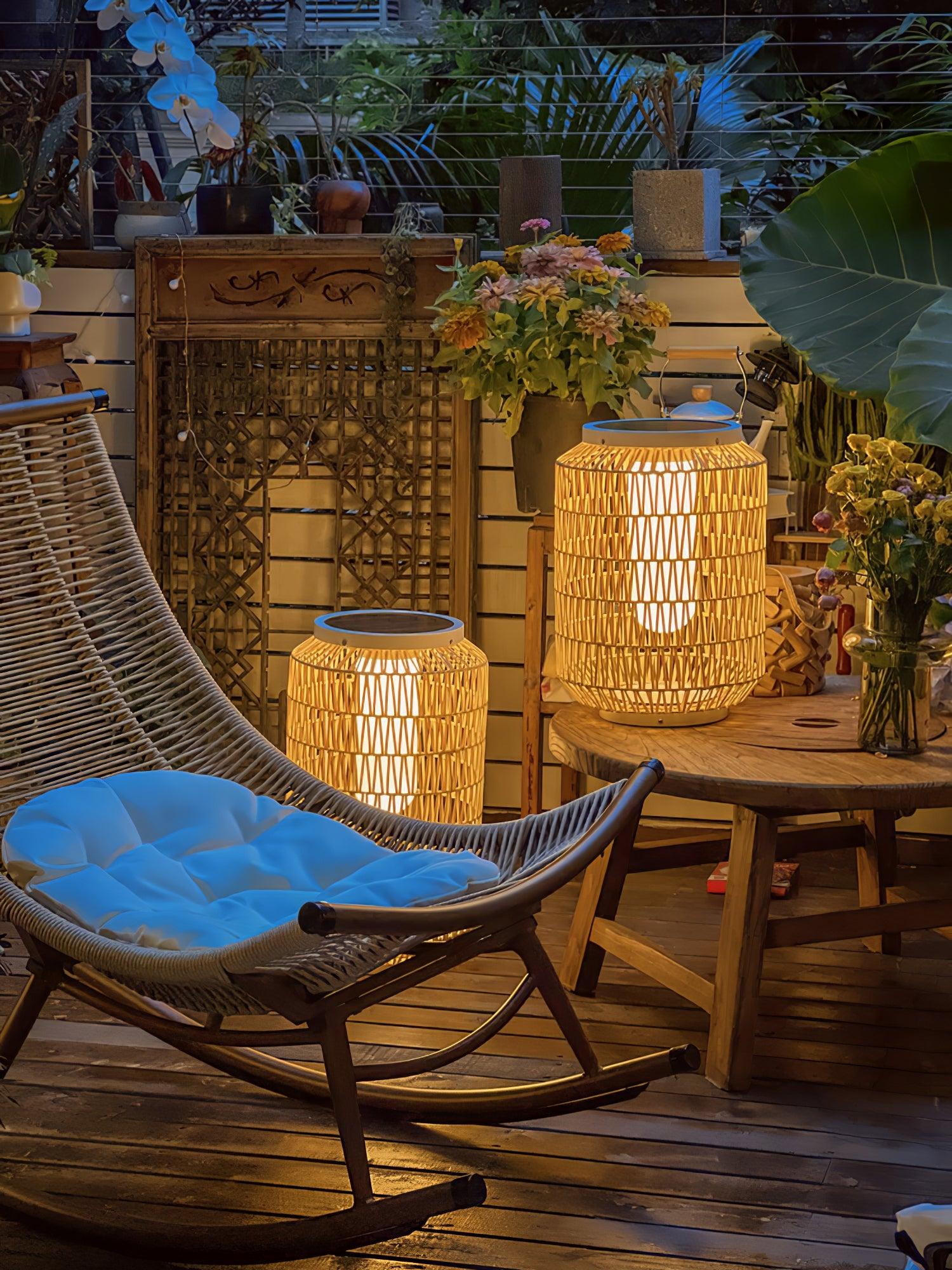 Oliver Vintage Outdoor Lighting-Neutral Decor