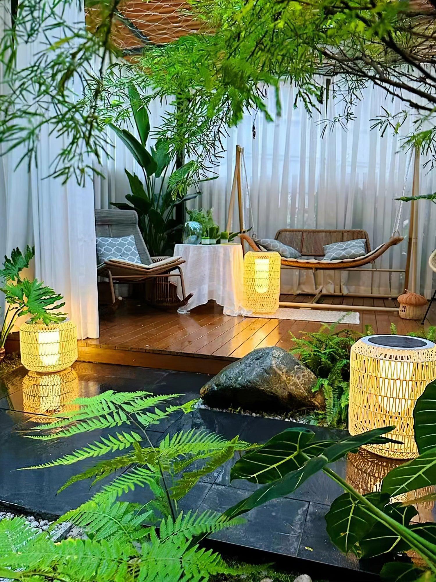 Oliver Vintage Outdoor Lighting-Neutral Decor