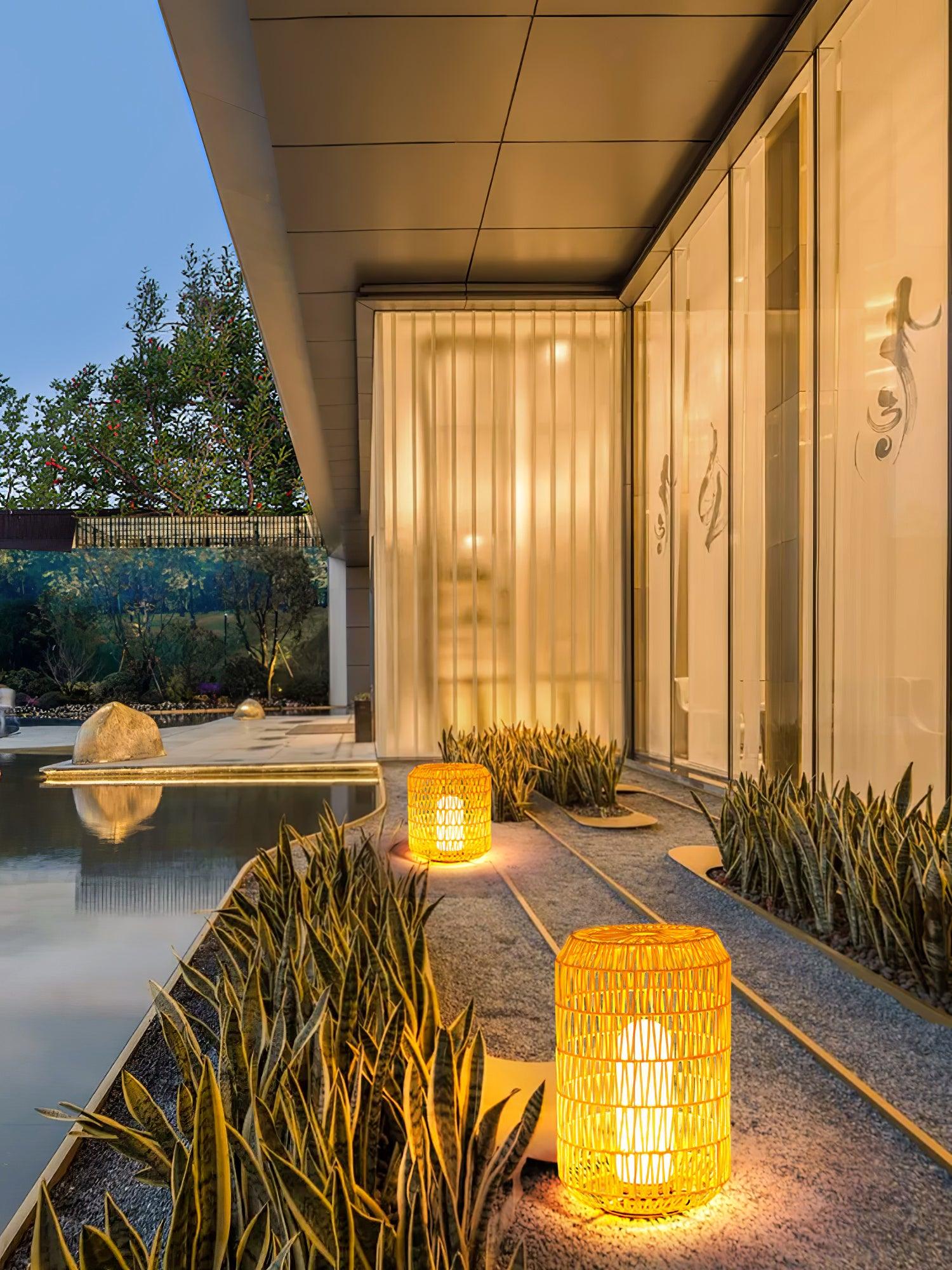 Oliver Vintage Outdoor Lighting-Neutral Decor