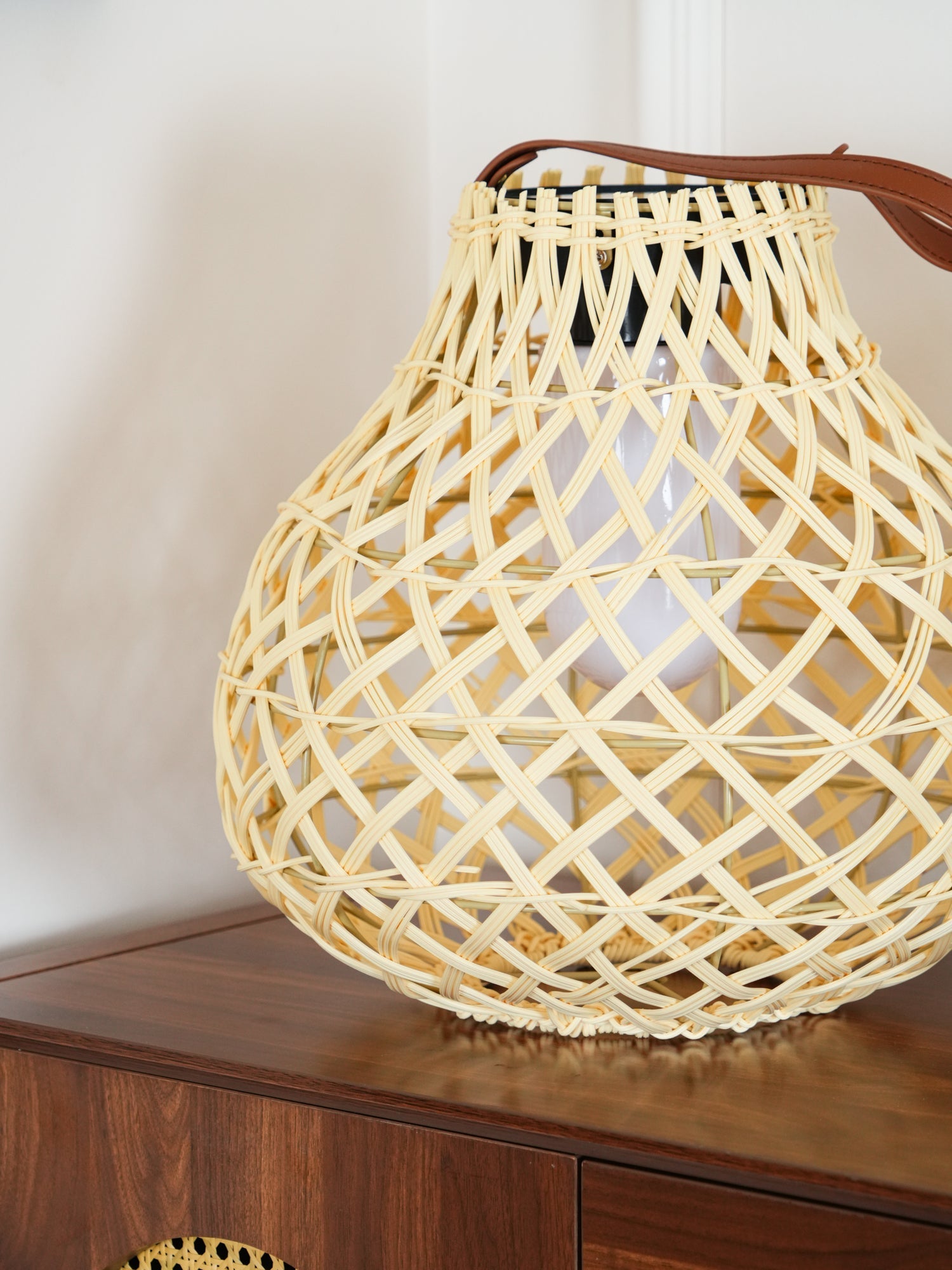 Isenor Woven Sphere Lantern Outdoor Lamp-Neutral Decor