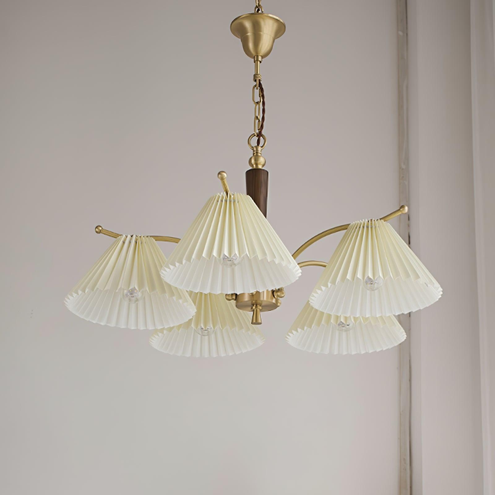 Lustra Chandelier Brass Pleated Shade Classic-Neutral Decor