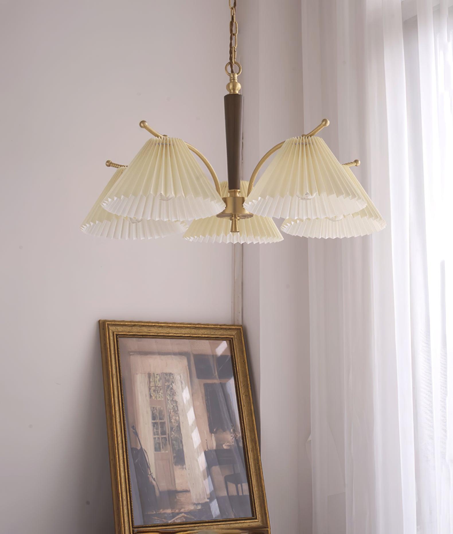 Lustra Chandelier Brass Pleated Shade Classic-Neutral Decor