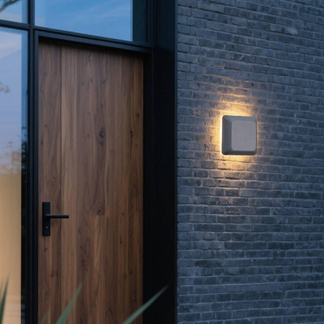 Star Die-cast Minimalist Geometric Outdoor Wall Light