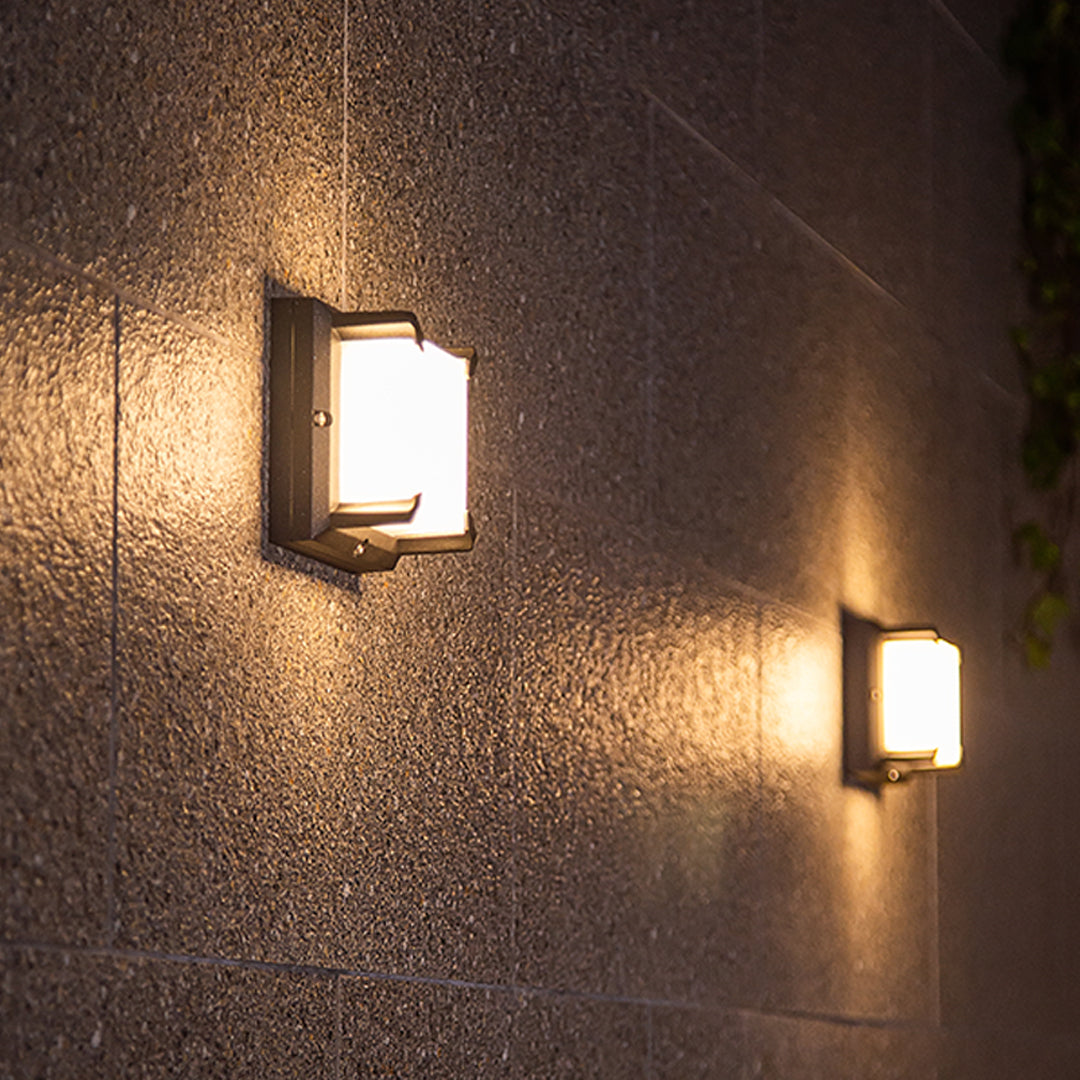 Faith Die-cast Modern Outdoor Wall Light