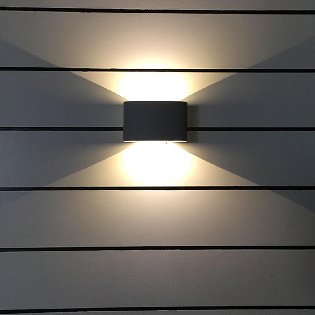 Magda Minimalist Style Outdoor Wall Light