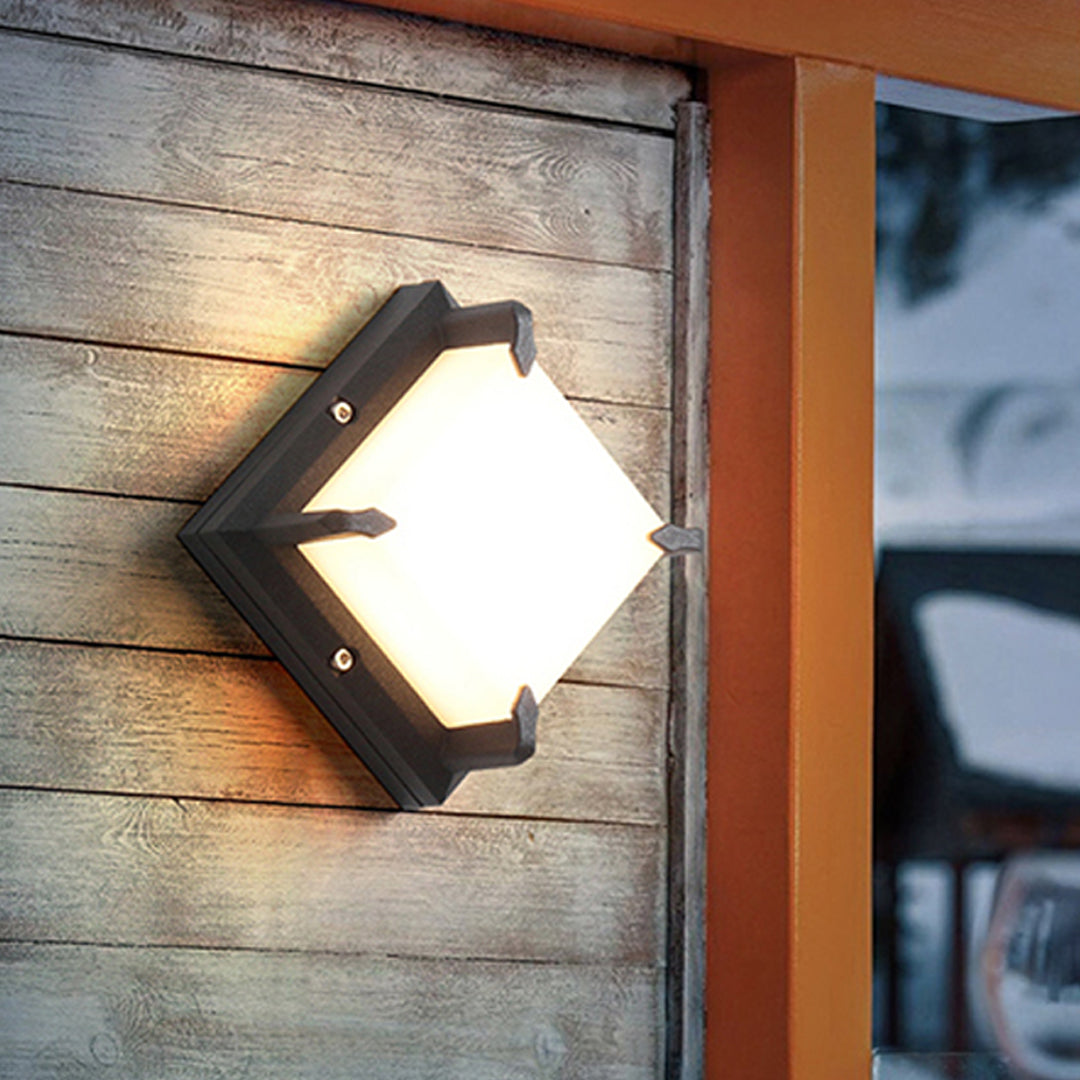 Faith Die-cast Modern Outdoor Wall Light