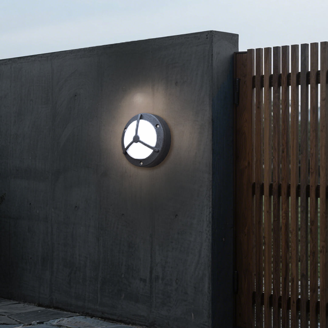 Weaver Minimalist Trisection Outdoor Wall Light