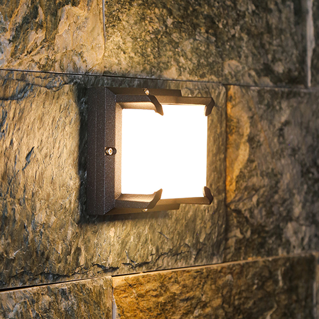 Faith Die-cast Modern Outdoor Wall Light