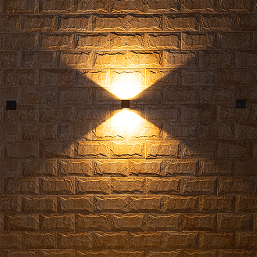 Cosnate Die-cast Simple Outdoor Wall Light