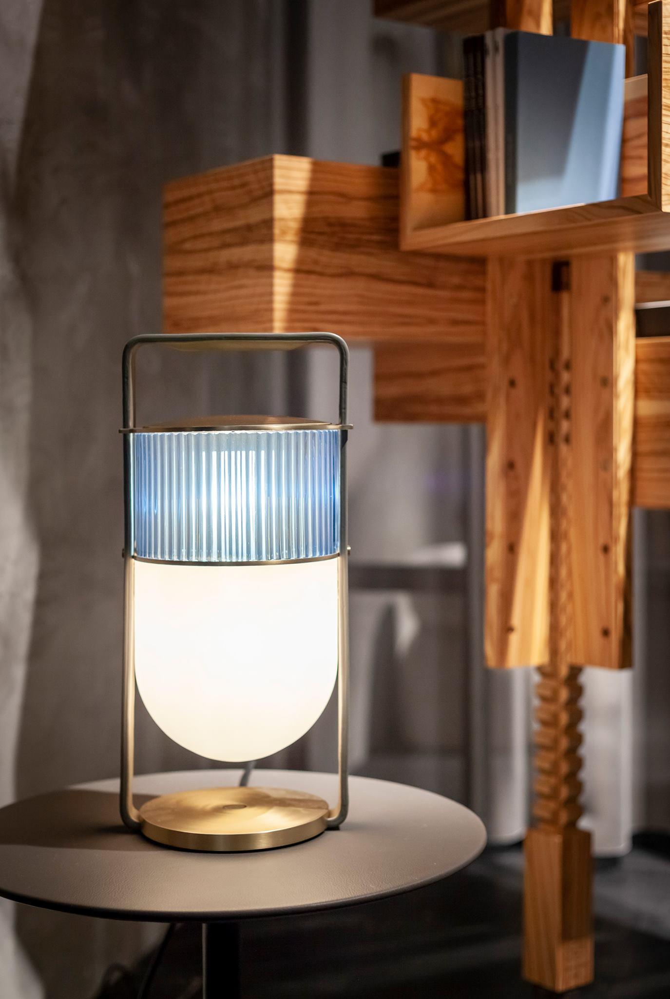 Kiorven Glass Artistic Table Lamp-Neutral Decor