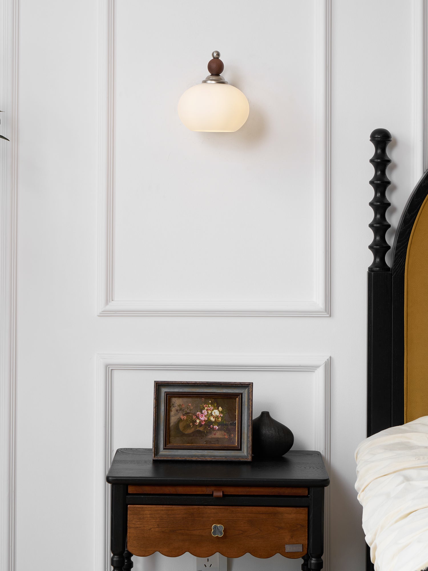Vicare Premium Nordic Art Glass Wall Lamp-Neutral Decor