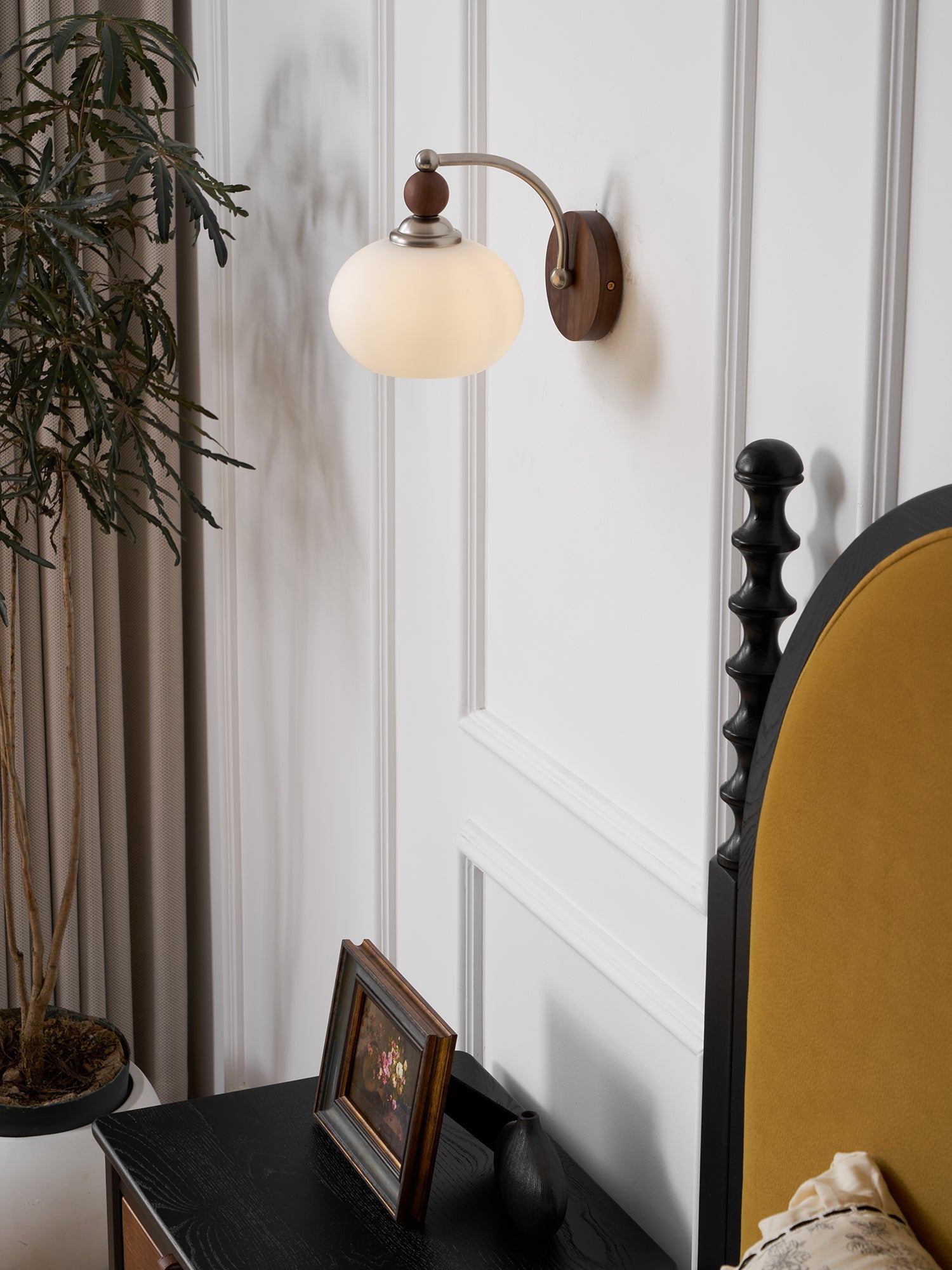 Vicare Premium Nordic Art Glass Wall Lamp-Neutral Decor