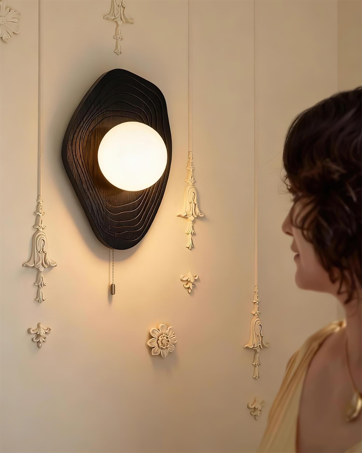 Ebonelle Wall Lamp