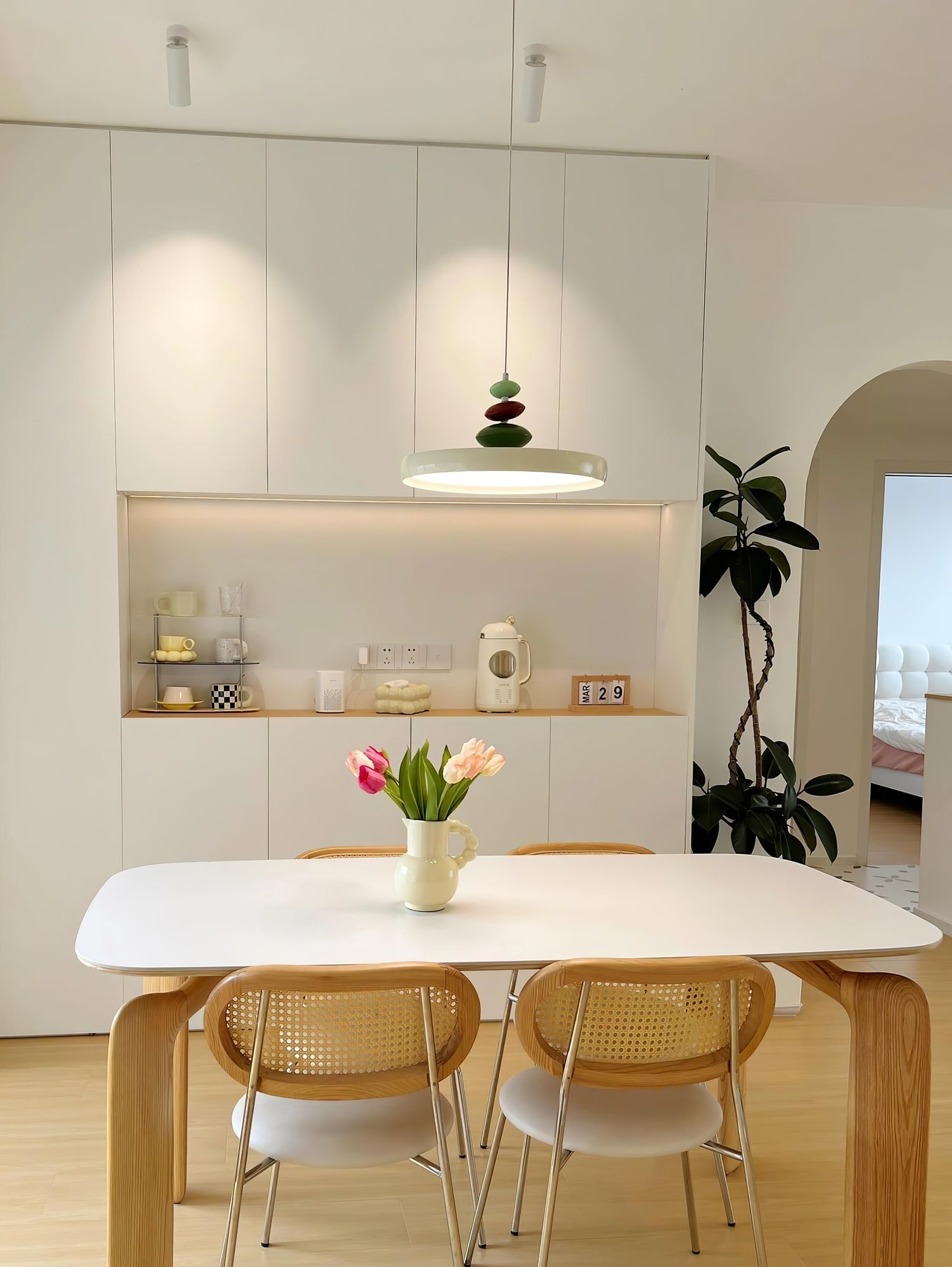 Dallas Minimalist Pendant Light-Neutral Decor