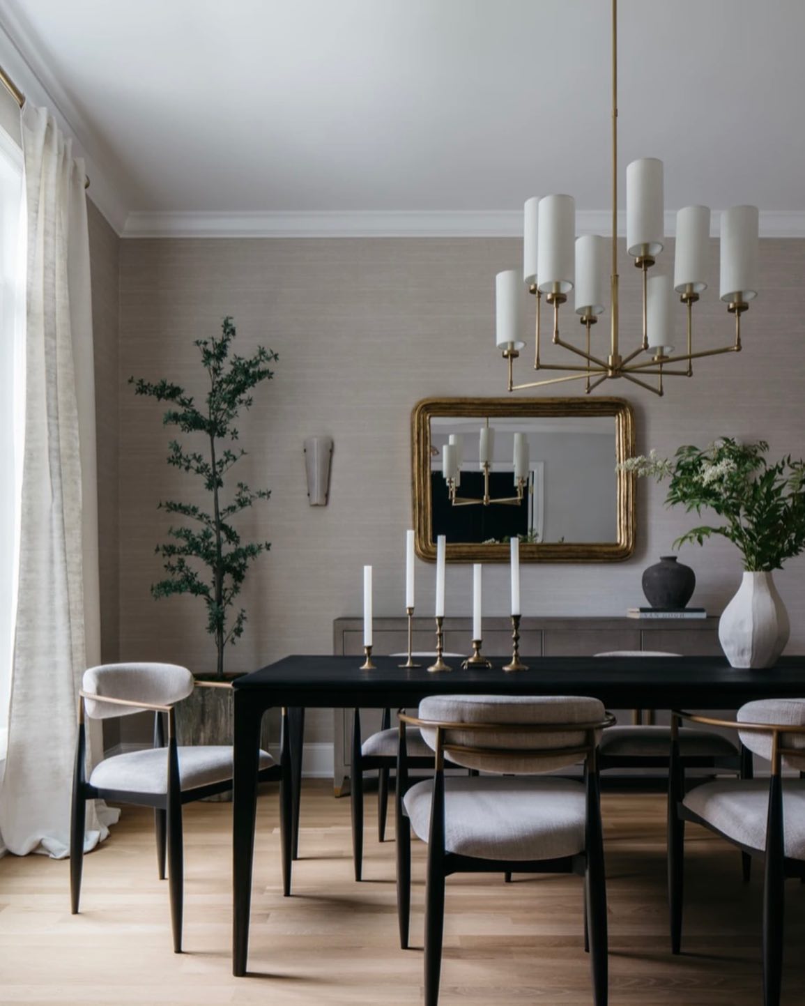 Lira Chandelier