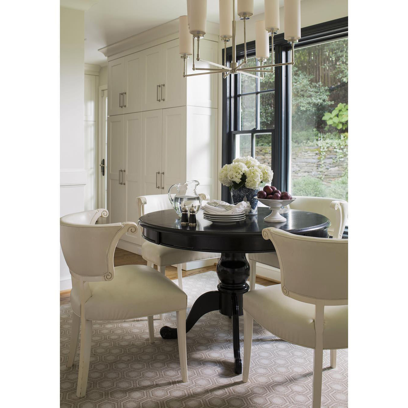 Lira Chandelier