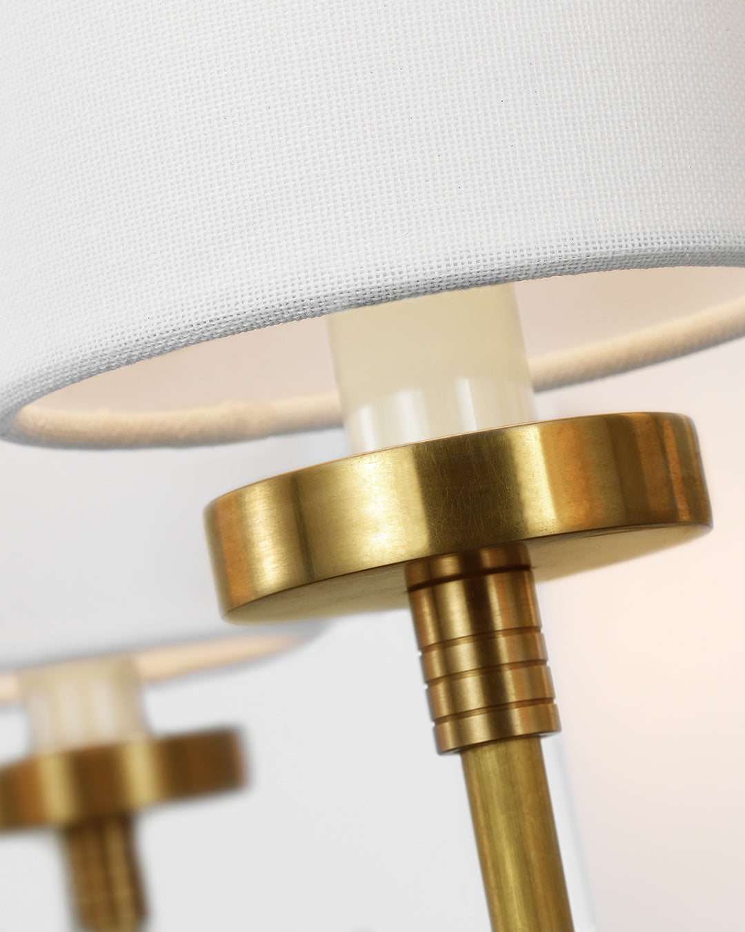 Lira Chandelier