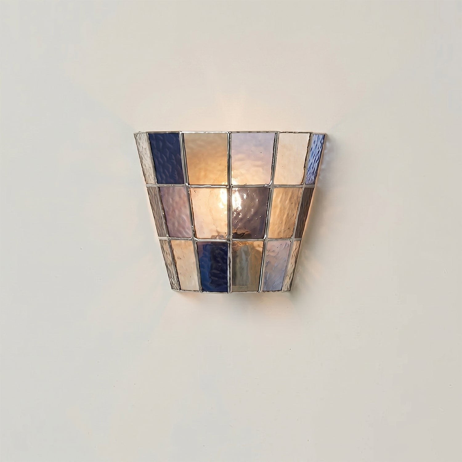 Dimensional diagram of the Zola Glass Sconce with measurements.
