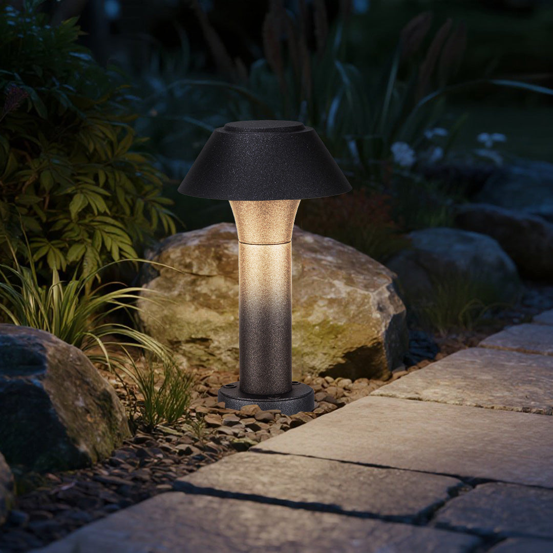 Kar LED Residential Minimalist Outdoor Bollard Lights