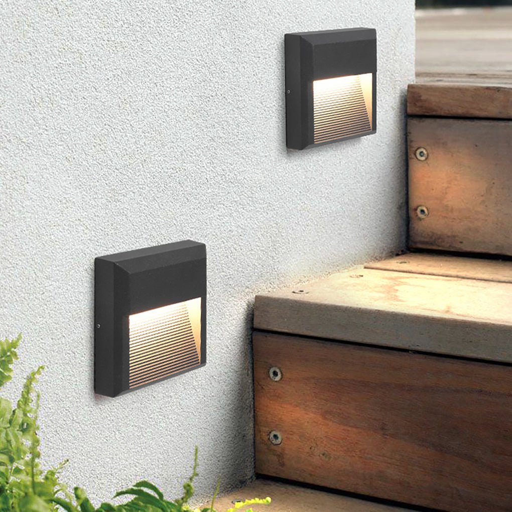 Wyan LED Corner Courtyard Outdoor Step Lights