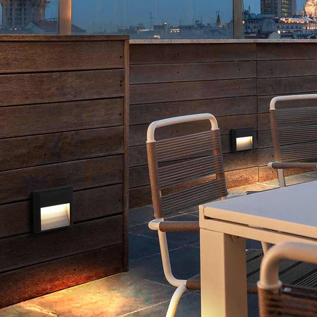 Wyan LED Corner Courtyard Outdoor Step Lights