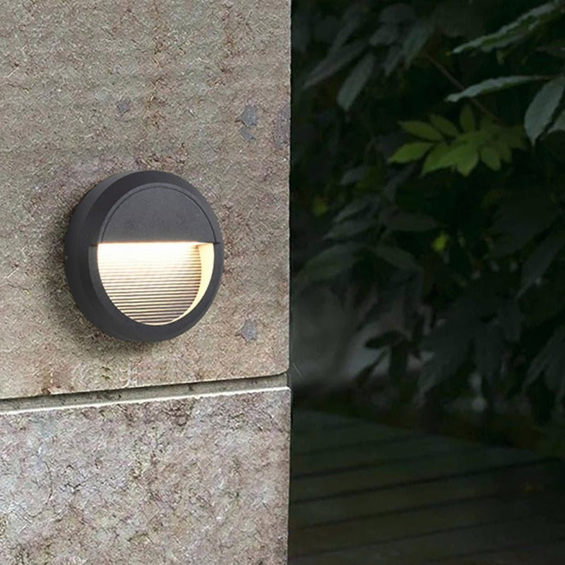 Wyan LED Corner Courtyard Outdoor Step Lights