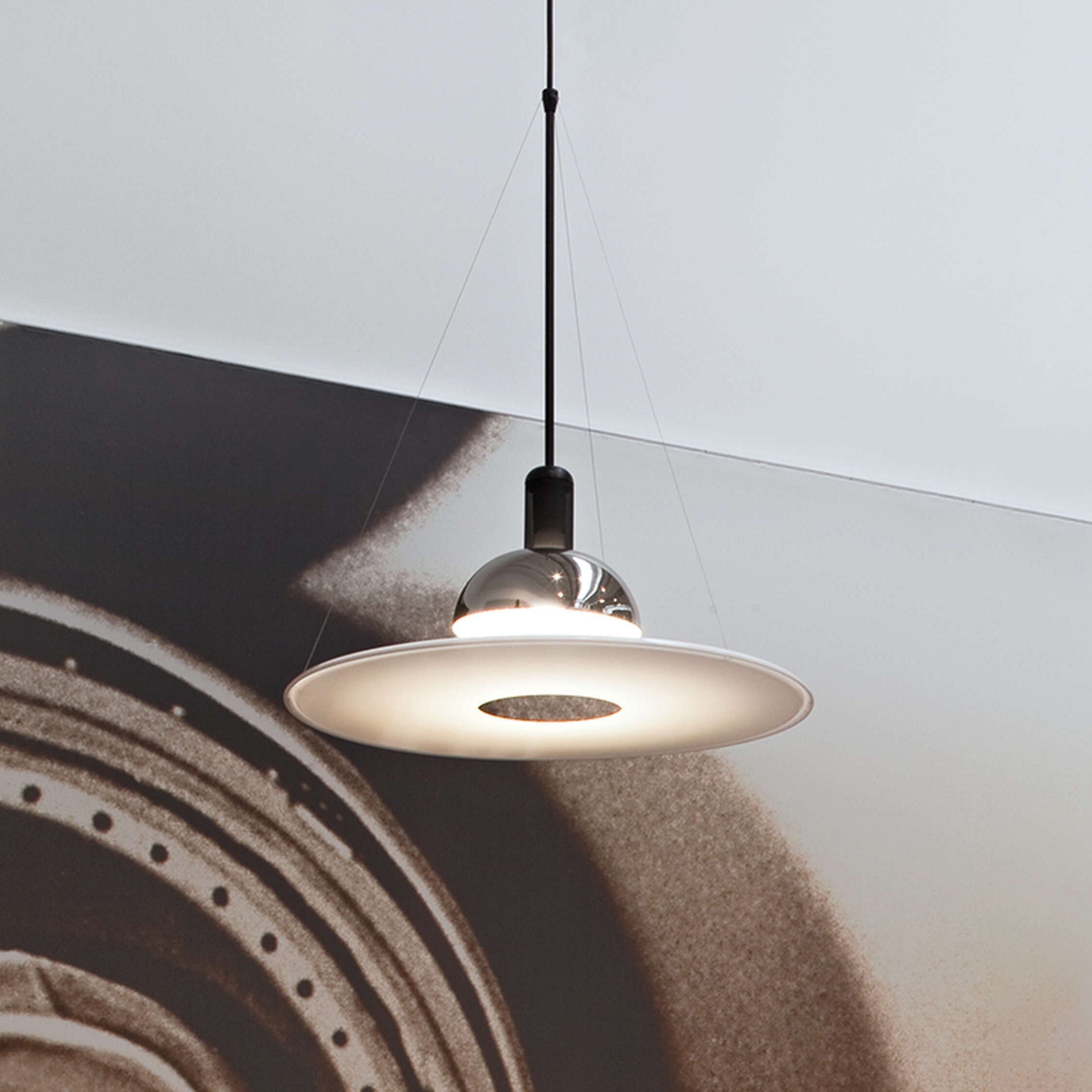Vero Flying Saucer Pendant Light-Neutral Decor