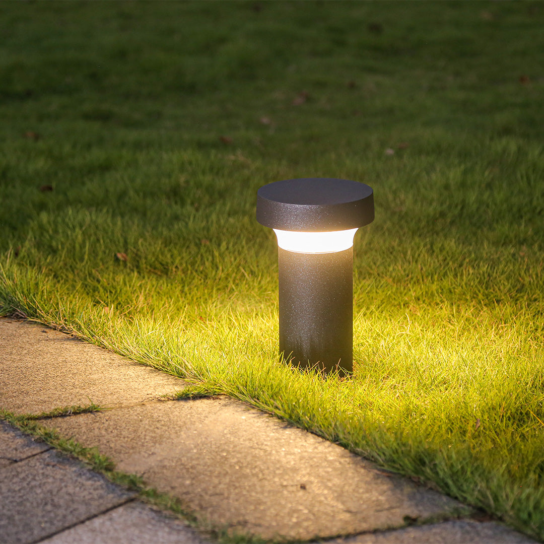 Efrain Modern Minimalist Outdoor Post Lawn Light