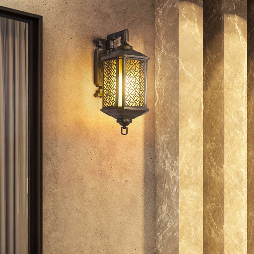Oline Classical Hollow Pattern Outdoor Wall Lamp