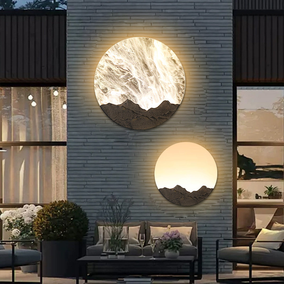 Beauty Round Sunrise Decorative Resin Outdoor Sconce