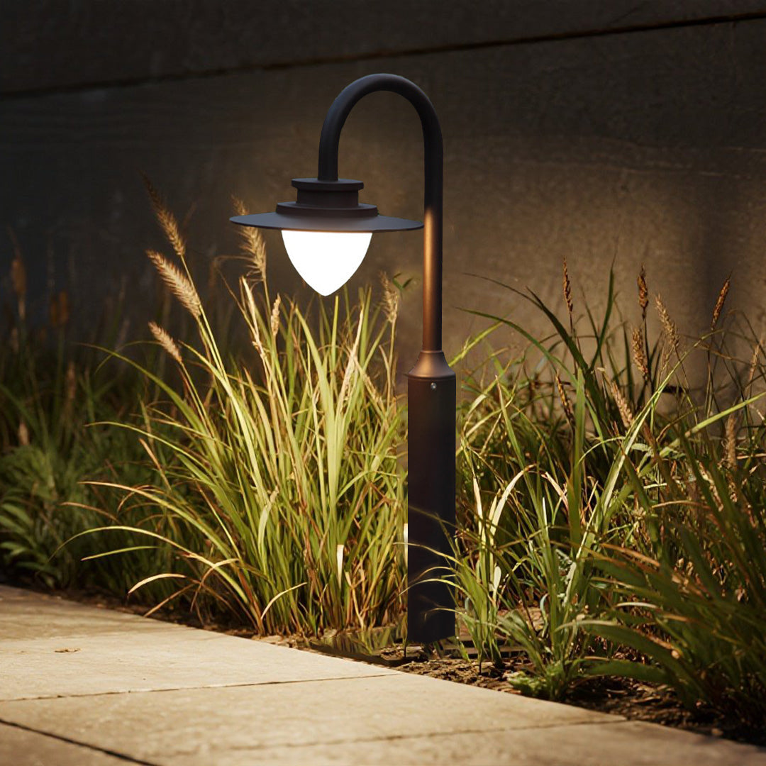 Tower Pole Elegant Minimalist Outdoor Lights