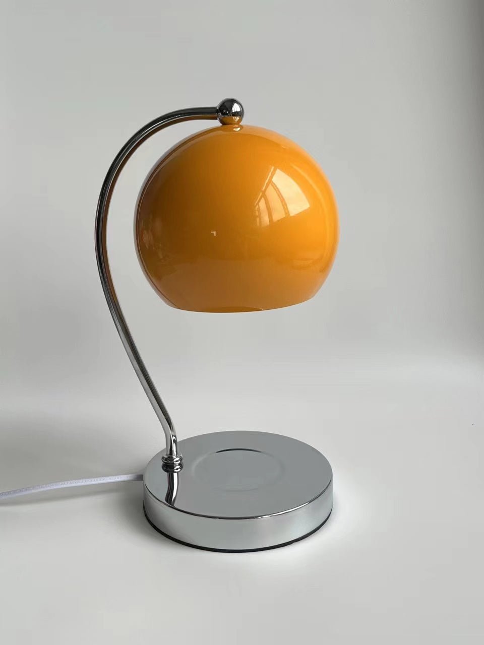 Zephyrce Mid-Century Modern Table Lamp-Neutral Decor
