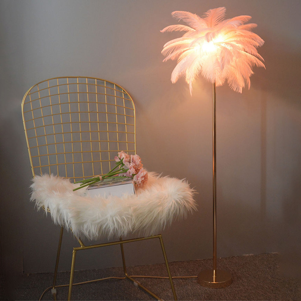 O'Moore Modern Natural Ostrich Feather Gold-plated Floor Lamp - Neutral Decor