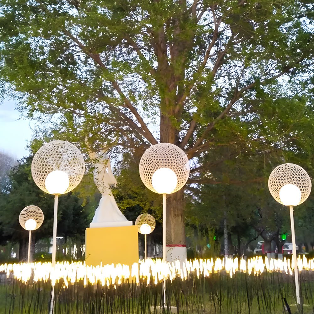 Listener Elegant Dandelion Sphere Outdoor Pole Light