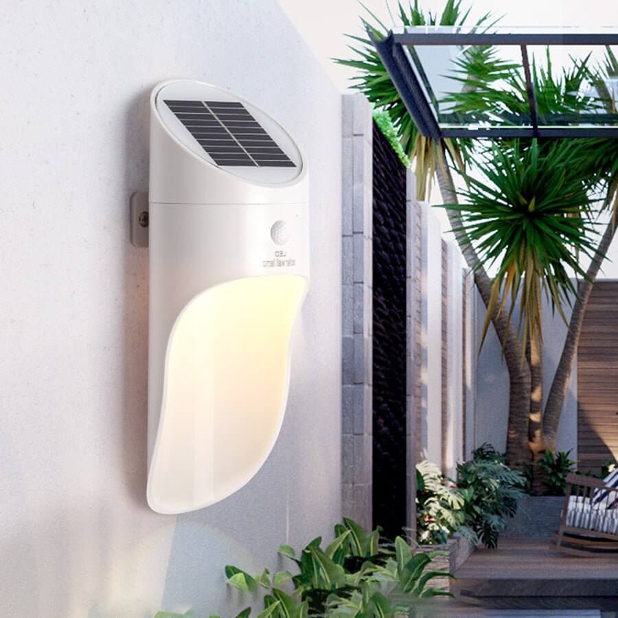 Landry European Style Solar LED ABS Outdoor Wall Lamp