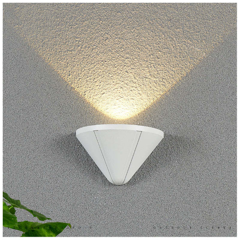 Ray Modern Cone Metal Outdoor Wall Lamp, Black - Neutral Decor