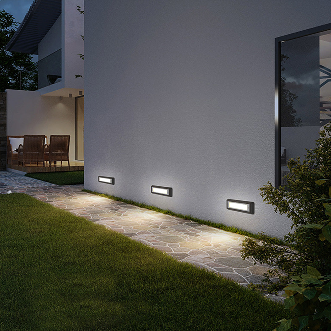 Gal LED Recessed Minimalist Outdoor Step Lights
