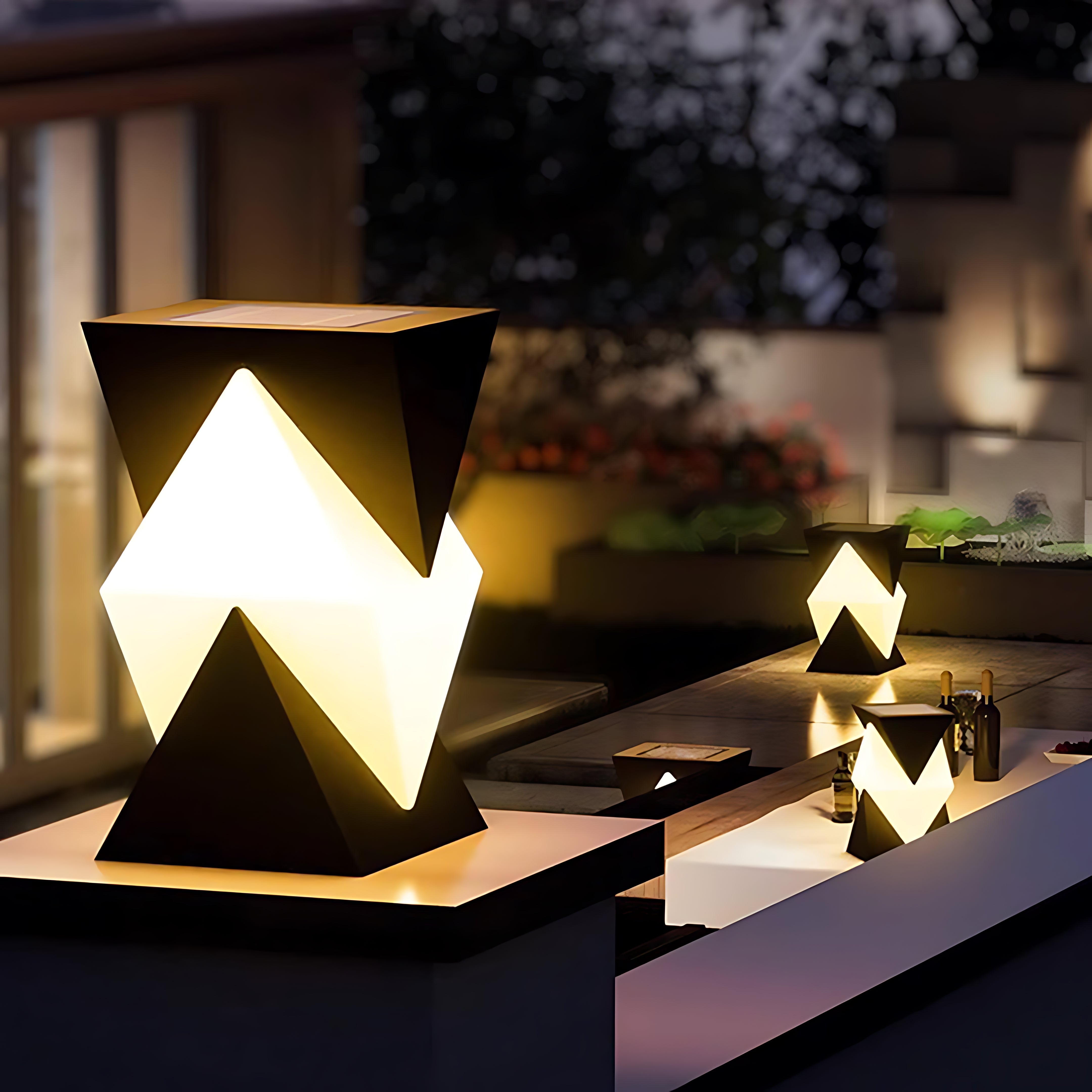 Walth Special Shaped Modern PE Outdoor Piller Light