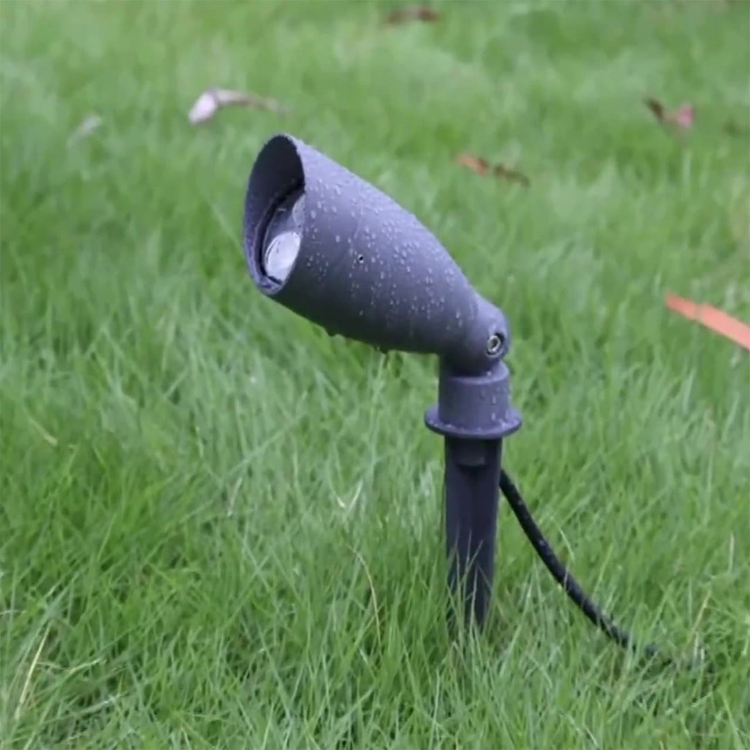 Cubbb LED Minimalist Outdoor Spike Lights