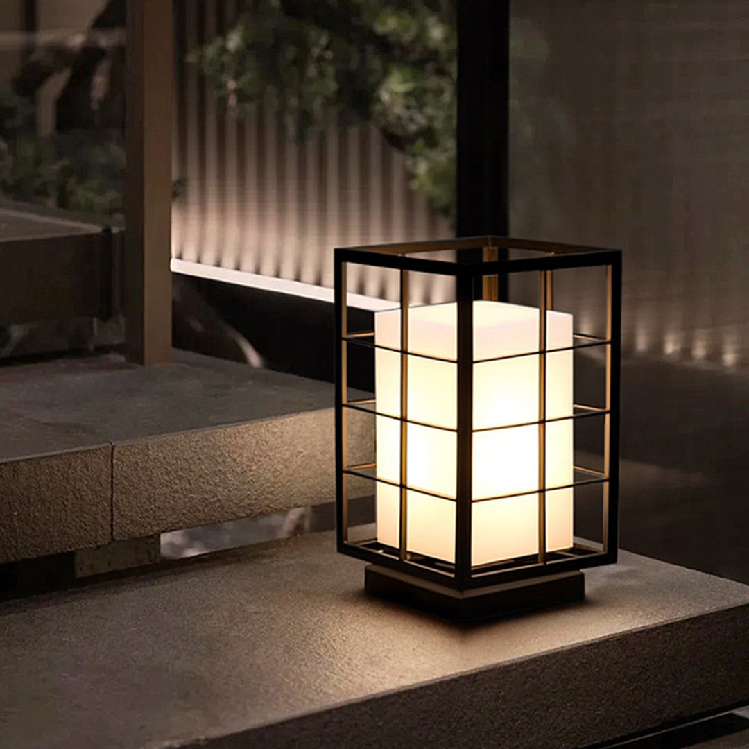 Blac Modern Unique Stainless Steel Outdoor Floor Lamp