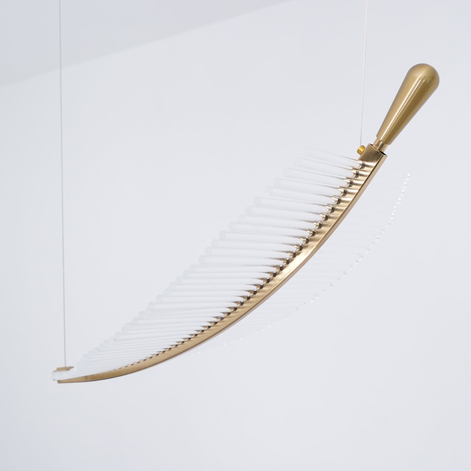 Kuo Chandelier Leaf Acrylic Gold Elegant Modern-Neutral Decor