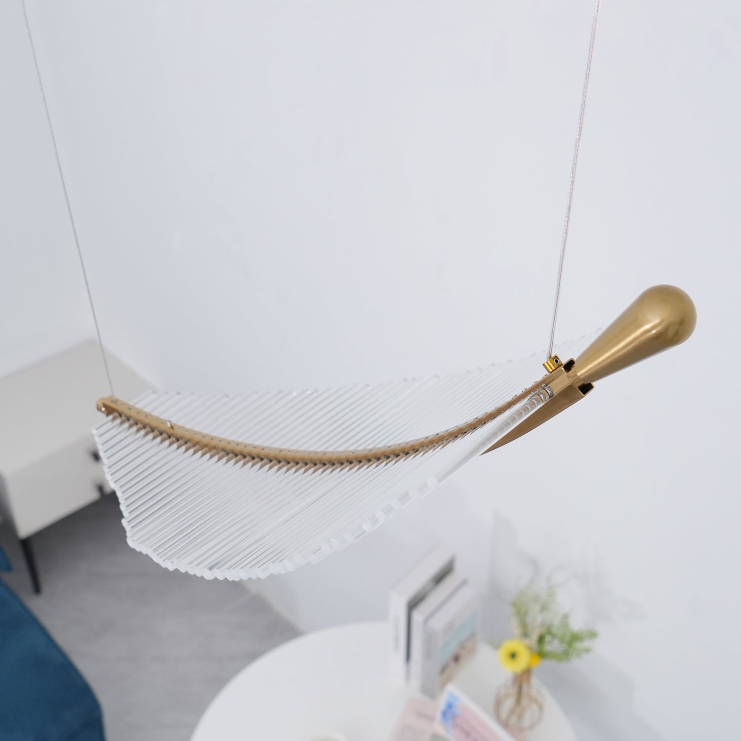 Kuo Chandelier Leaf Acrylic Gold Elegant Modern-Neutral Decor