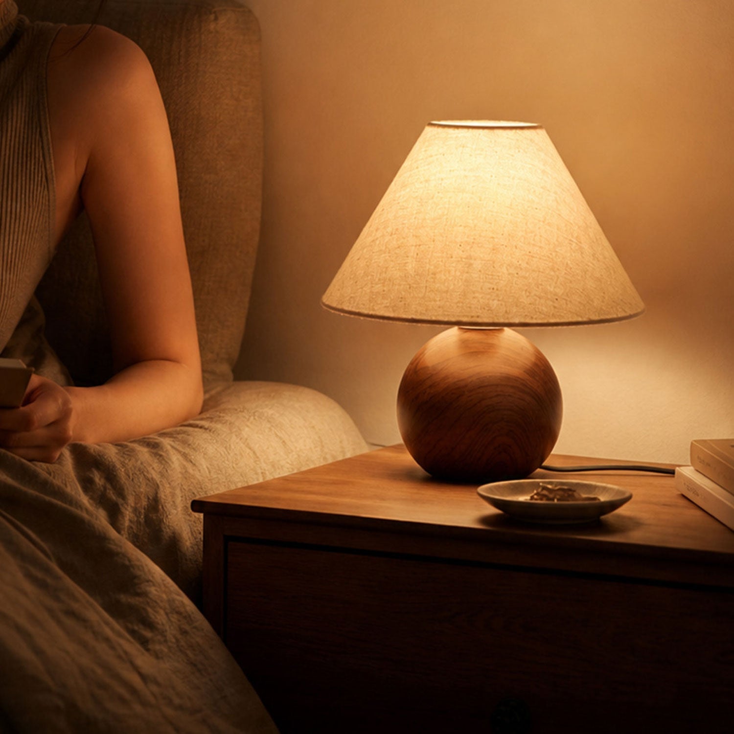 Mila Table Lamp