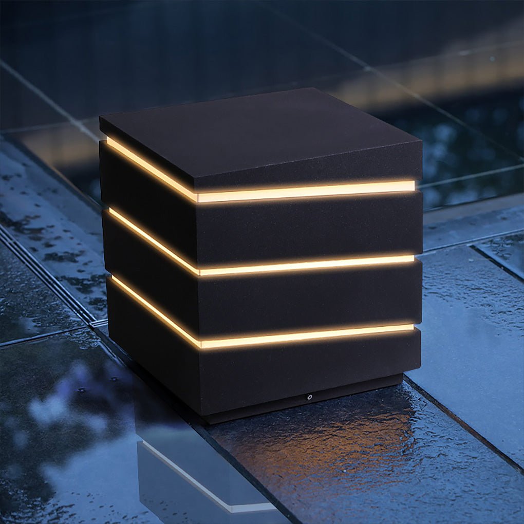 Wanderer Modern Linear Elegant Outdoor Light