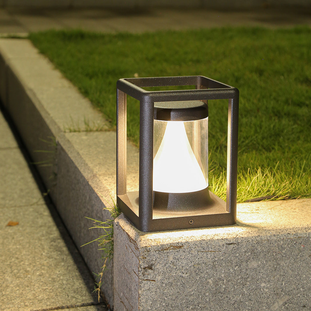 Lunan LED Minimalist Scandinavian Outdoor Lawn Light