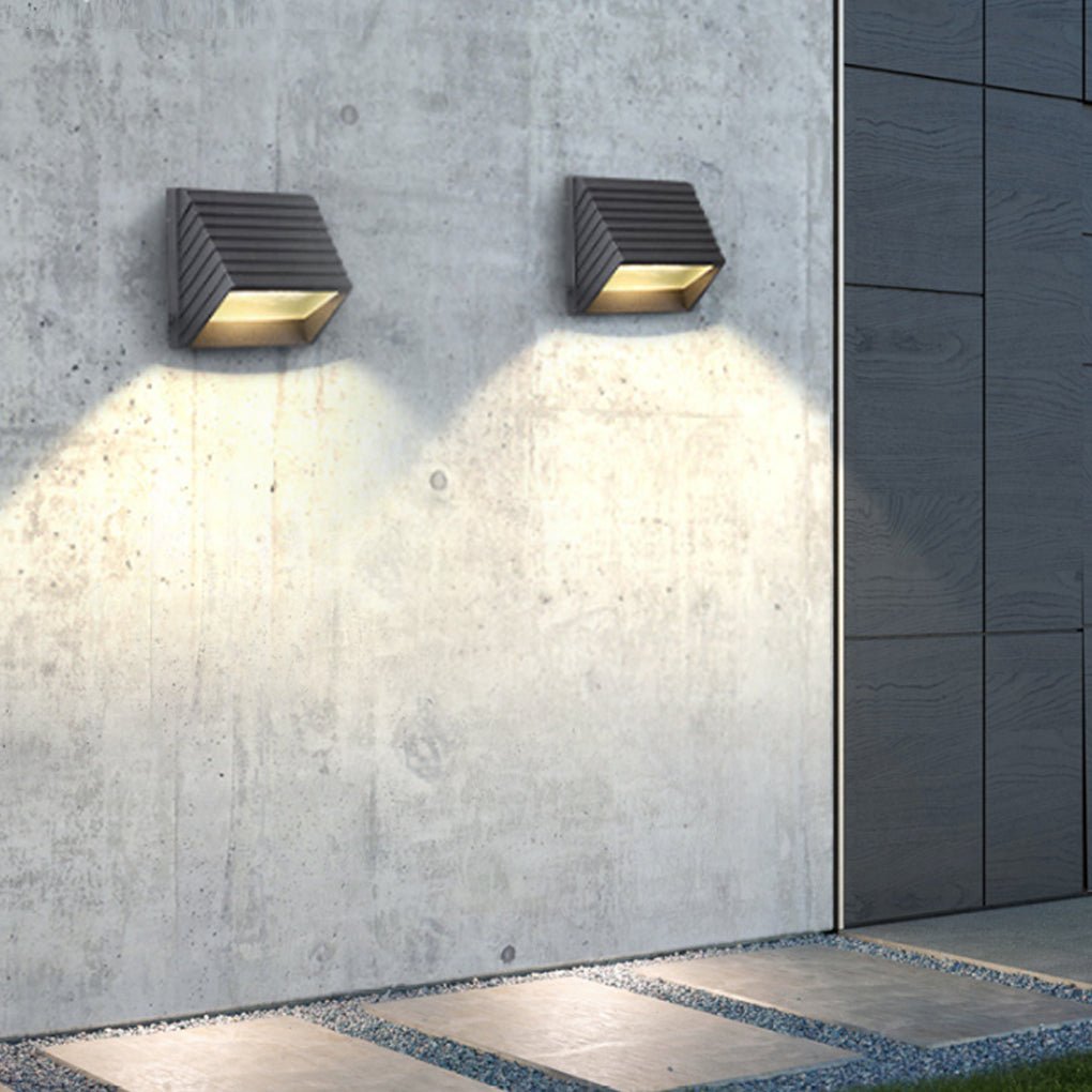 Edlyn Modern Minimalist Outdoor Wall Light