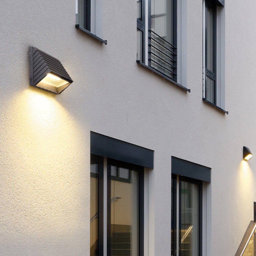 Edlyn Modern Minimalist Outdoor Wall Light